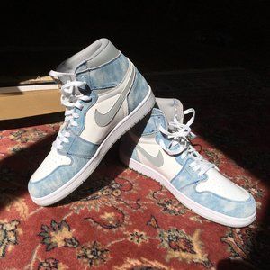 Air Jordan 1 Retro High OG Hyper Royal REPLICAS! With Box!